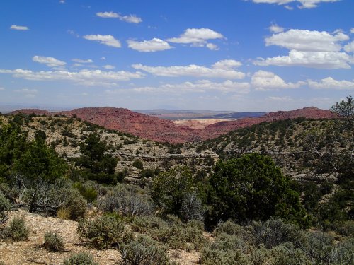 Tantalizing glimpses of Utah sandstone